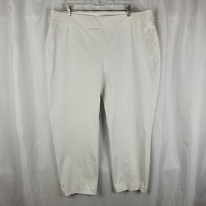 SPANX Women's Classic White Capris